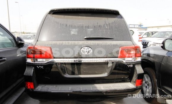 Acheter Import Voiture Toyota Land Cruiser Noir à Import - Dubai, Maseru Acheter Import Voiture Toyota Land Cruiser Noir à Import - Dubai, Maseru