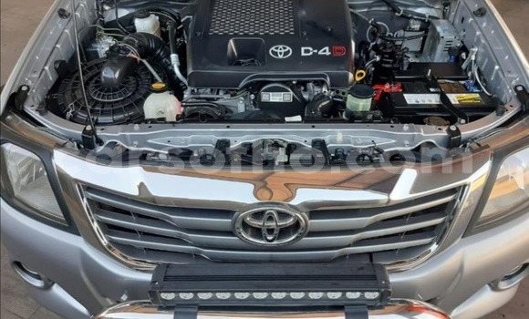 Buy Used Toyota Hilux Silver Car in Maseru in Maseru Buy Used Toyota Hilux Silver Car in Maseru in Maseru