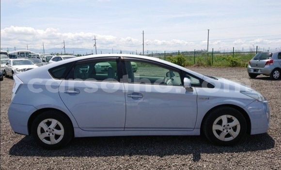 Acheter Occasion Voiture Toyota Prius Bleu à Import - Dubai, Maseru Acheter Occasion Voiture Toyota Prius Bleu à Import - Dubai, Maseru