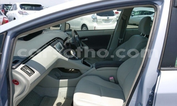 Acheter Occasion Voiture Toyota Prius Bleu à Import - Dubai, Maseru Acheter Occasion Voiture Toyota Prius Bleu à Import - Dubai, Maseru