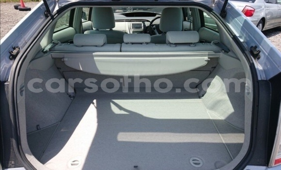 Acheter Occasion Voiture Toyota Prius Bleu à Import - Dubai, Maseru Acheter Occasion Voiture Toyota Prius Bleu à Import - Dubai, Maseru