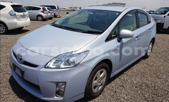 Acheter Occasion Voiture Toyota Prius Bleu à Import - Dubai, Maseru Acheter Occasion Voiture Toyota Prius Bleu à Import - Dubai, Maseru