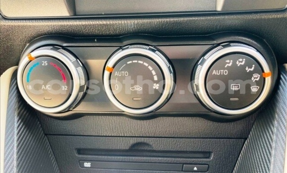 Acheter Occasion Voiture Mazda Demio Rouge à Import - Dubai, Maseru Acheter Occasion Voiture Mazda Demio Rouge à Import - Dubai, Maseru