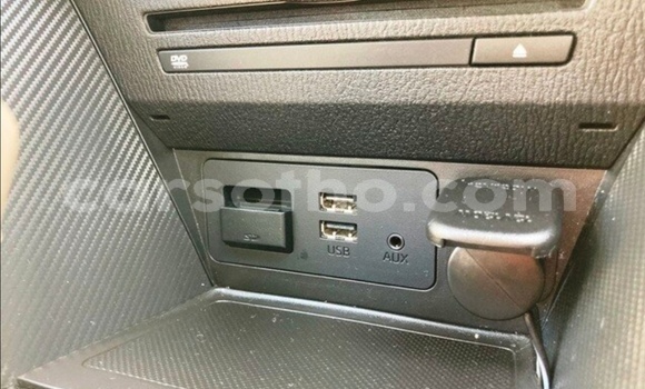 Acheter Occasion Voiture Mazda Demio Rouge à Import - Dubai, Maseru Acheter Occasion Voiture Mazda Demio Rouge à Import - Dubai, Maseru