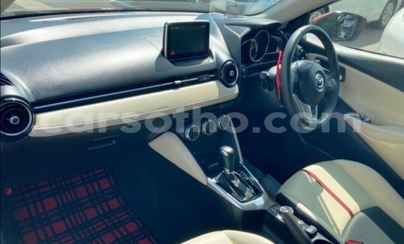 Acheter Occasion Voiture Mazda Demio Rouge à Import - Dubai, Maseru Acheter Occasion Voiture Mazda Demio Rouge à Import - Dubai, Maseru