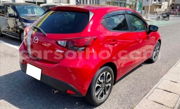 Acheter Occasion Voiture Mazda Demio Rouge à Import - Dubai, Maseru Acheter Occasion Voiture Mazda Demio Rouge à Import - Dubai, Maseru