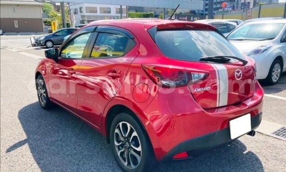 Acheter Occasion Voiture Mazda Demio Rouge à Import - Dubai, Maseru Acheter Occasion Voiture Mazda Demio Rouge à Import - Dubai, Maseru