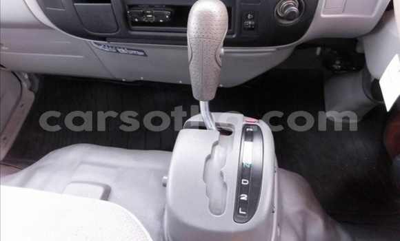 Sayi Na hannu Toyota Dyna White Babbar mota in Import - Dubai a Maseru Sayi Na hannu Toyota Dyna White Babbar mota in Import - Dubai a Maseru