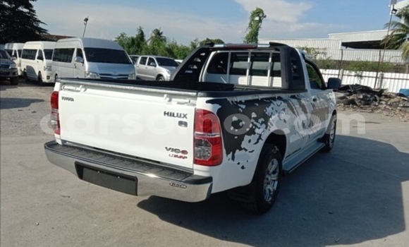 Acheter Occasion Voiture Toyota Hilux Blanc à Butha–Buthe, Thaba-Tseka Acheter Occasion Voiture Toyota Hilux Blanc à Butha–Buthe, Thaba-Tseka