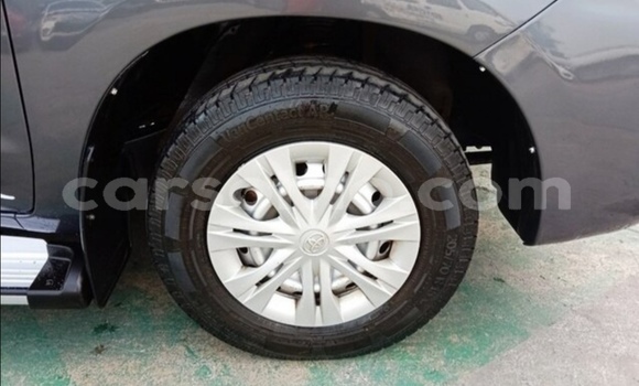 Acheter Occasion Voiture Toyota Hilux Noir à Import - Dubai, Maseru Acheter Occasion Voiture Toyota Hilux Noir à Import - Dubai, Maseru