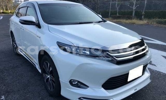اشتري Imported Toyota Harrier White سيارة في Maseru في Maseru اشتري Imported Toyota Harrier White سيارة في Maseru في Maseru
