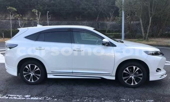 اشتري Imported Toyota Harrier White سيارة في Maseru في Maseru اشتري Imported Toyota Harrier White سيارة في Maseru في Maseru