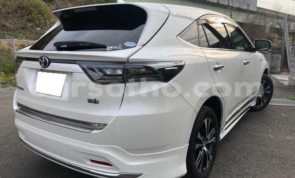 اشتري Imported Toyota Harrier White سيارة في Maseru في Maseru اشتري Imported Toyota Harrier White سيارة في Maseru في Maseru