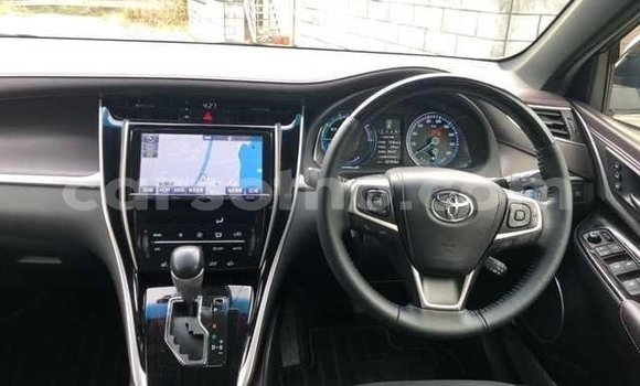 اشتري Imported Toyota Harrier White سيارة في Maseru في Maseru اشتري Imported Toyota Harrier White سيارة في Maseru في Maseru
