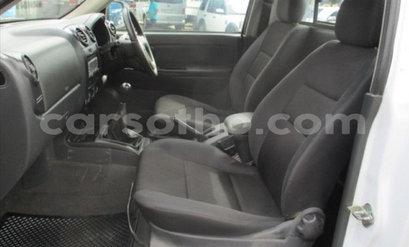 Acheter Occasion Voiture Isuzu KB Blanc à Butha–Buthe, Thaba-Tseka Acheter Occasion Voiture Isuzu KB Blanc à Butha–Buthe, Thaba-Tseka