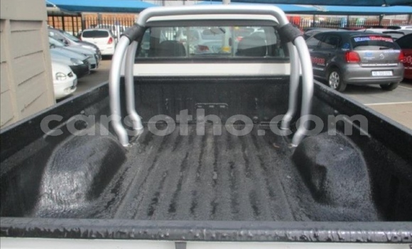 Acheter Occasion Voiture Isuzu KB Blanc à Butha–Buthe, Thaba-Tseka Acheter Occasion Voiture Isuzu KB Blanc à Butha–Buthe, Thaba-Tseka