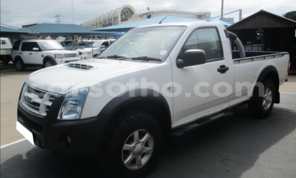 Acheter Occasion Voiture Isuzu KB Blanc à Butha–Buthe, Thaba-Tseka Acheter Occasion Voiture Isuzu KB Blanc à Butha–Buthe, Thaba-Tseka