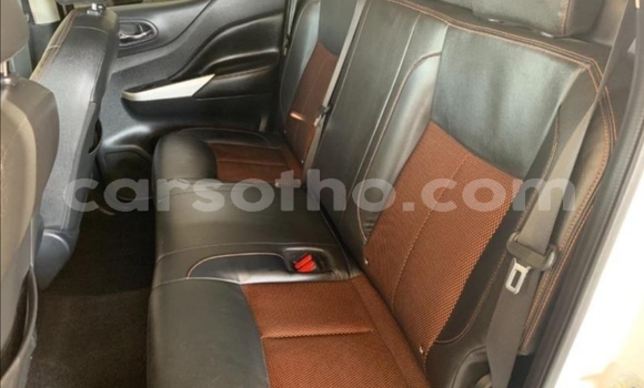 Sayi Na hannu Nissan Navara White Mota in Butha–Buthe a Thaba-Tseka Sayi Na hannu Nissan Navara White Mota in Butha–Buthe a Thaba-Tseka