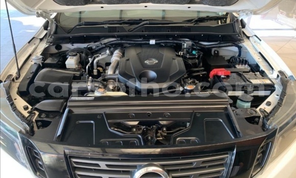 Sayi Na hannu Nissan Navara White Mota in Butha–Buthe a Thaba-Tseka Sayi Na hannu Nissan Navara White Mota in Butha–Buthe a Thaba-Tseka