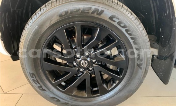 Sayi Na hannu Nissan Navara White Mota in Butha–Buthe a Thaba-Tseka Sayi Na hannu Nissan Navara White Mota in Butha–Buthe a Thaba-Tseka