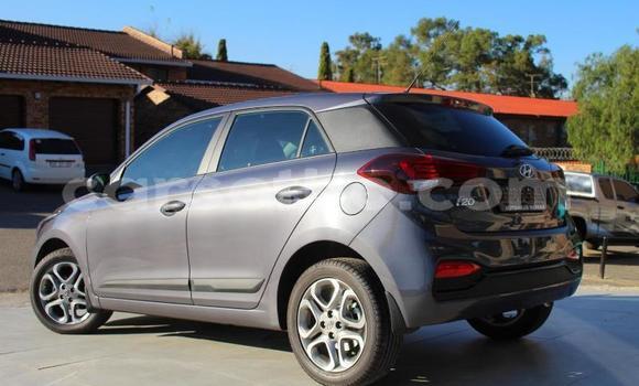 اشتري مستعمل Hyundai i20 Beige سيارة في Maseru في Maseru اشتري مستعمل Hyundai i20 Beige سيارة في Maseru في Maseru