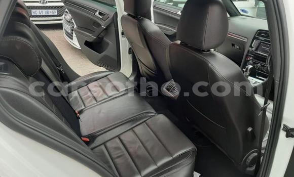 اشتري مستعمل Volkswagen Golf R White سيارة في Maputsoa في Leribe اشتري مستعمل Volkswagen Golf R White سيارة في Maputsoa في Leribe