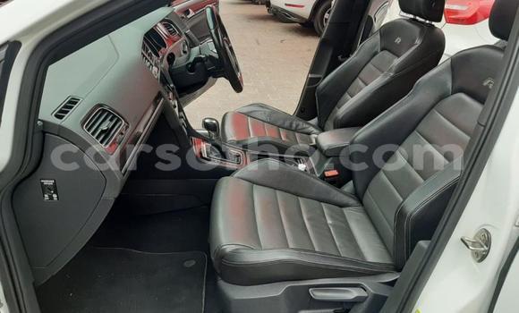 اشتري مستعمل Volkswagen Golf R White سيارة في Maputsoa في Leribe اشتري مستعمل Volkswagen Golf R White سيارة في Maputsoa في Leribe