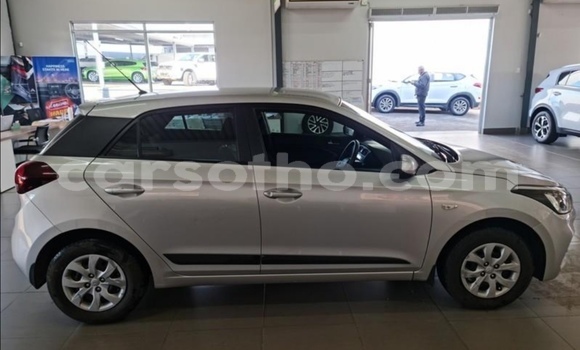 Acheter Occasion Voiture Hyundai i20 Gris à Butha–Buthe, Thaba-Tseka Acheter Occasion Voiture Hyundai i20 Gris à Butha–Buthe, Thaba-Tseka