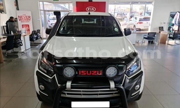 Sayi Na hannu Isuzu D–MAX White Mota in Butha–Buthe a Thaba-Tseka Sayi Na hannu Isuzu D–MAX White Mota in Butha–Buthe a Thaba-Tseka