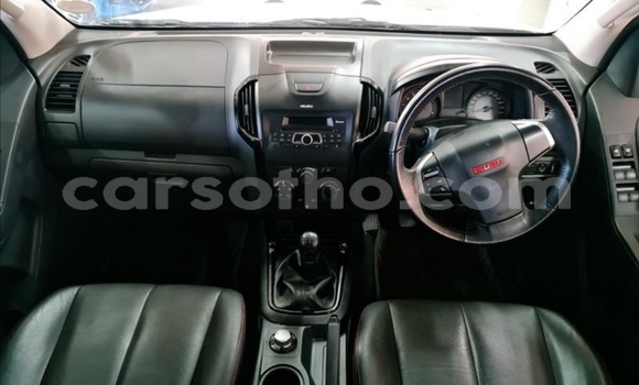 Sayi Na hannu Isuzu D–MAX White Mota in Butha–Buthe a Thaba-Tseka Sayi Na hannu Isuzu D–MAX White Mota in Butha–Buthe a Thaba-Tseka