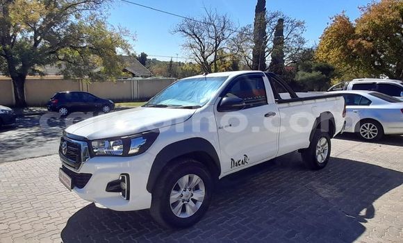 Buy Used Toyota Hilux White Car in Maseru in Maseru Buy Used Toyota Hilux White Car in Maseru in Maseru