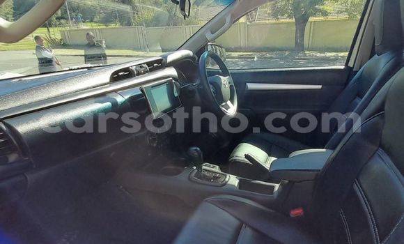 Buy Used Toyota Hilux White Car in Maseru in Maseru Buy Used Toyota Hilux White Car in Maseru in Maseru