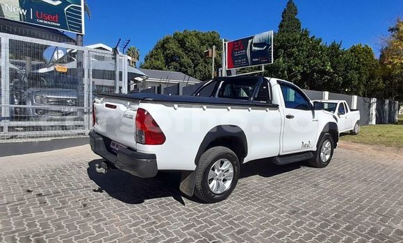 Buy Used Toyota Hilux White Car in Maseru in Maseru Buy Used Toyota Hilux White Car in Maseru in Maseru