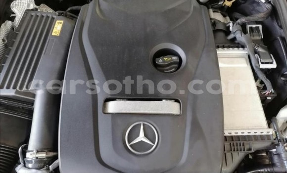 Sayi Na hannu Mercedes-Benz E–Class White Mota in Butha–Buthe a Thaba-Tseka Sayi Na hannu Mercedes-Benz E–Class White Mota in Butha–Buthe a Thaba-Tseka