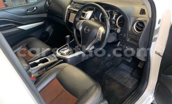 Acheter Occasion Voiture Nissan Navara Blanc à Maputsoe, Leribe Acheter Occasion Voiture Nissan Navara Blanc à Maputsoe, Leribe