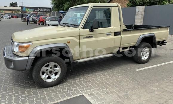 Acheter Occasion Voiture Toyota Land Cruiser Beige à Mafeteng, Mafeteng Acheter Occasion Voiture Toyota Land Cruiser Beige à Mafeteng, Mafeteng