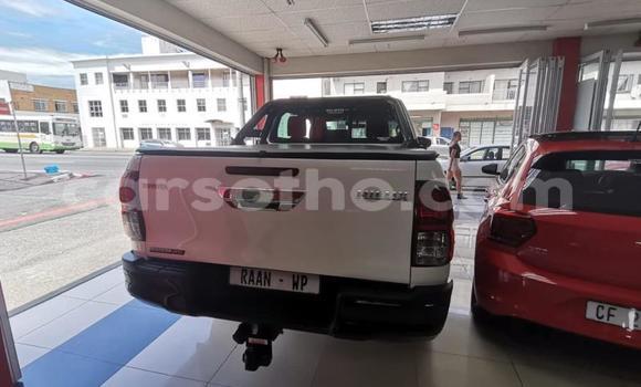 اشتري مستعمل Toyota Hilux White سيارة في Maseru في Maseru اشتري مستعمل Toyota Hilux White سيارة في Maseru في Maseru