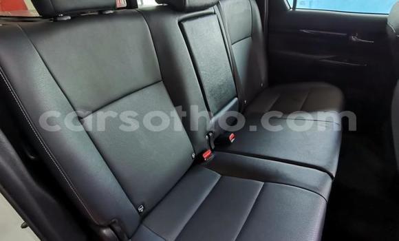 اشتري مستعمل Toyota Hilux White سيارة في Maseru في Maseru اشتري مستعمل Toyota Hilux White سيارة في Maseru في Maseru
