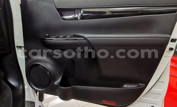 اشتري مستعمل Toyota Hilux White سيارة في Maseru في Maseru اشتري مستعمل Toyota Hilux White سيارة في Maseru في Maseru