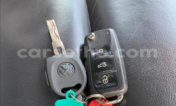 Sayi Na hannu Volkswagen Golf Red Mota in Import - Dubai a Maseru Sayi Na hannu Volkswagen Golf Red Mota in Import - Dubai a Maseru