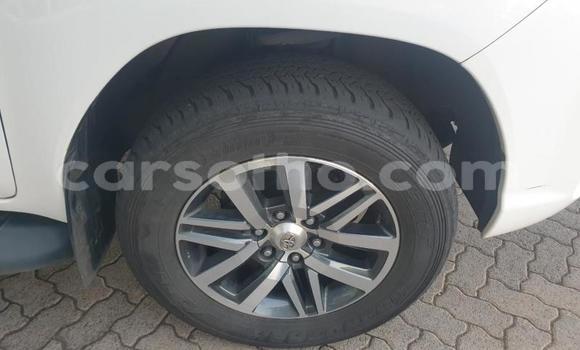 اشتري مستعمل Toyota Hilux White سيارة في Maputsoe في Leribe اشتري مستعمل Toyota Hilux White سيارة في Maputsoe في Leribe