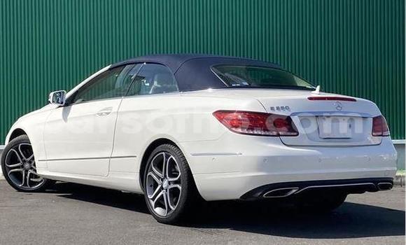Buy Import Mercedes-Benz E–Class White Car in Maseru in Maseru Buy Import Mercedes-Benz E–Class White Car in Maseru in Maseru