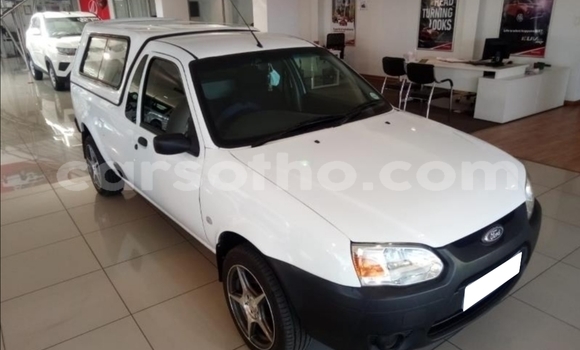 Sayi Na hannu Ford Pickup White Mota in Butha–Buthe a Thaba-Tseka Sayi Na hannu Ford Pickup White Mota in Butha–Buthe a Thaba-Tseka