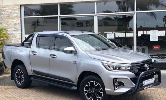 Buy Used Toyota Hilux Silver Car in Maseru in Maseru Buy Used Toyota Hilux Silver Car in Maseru in Maseru
