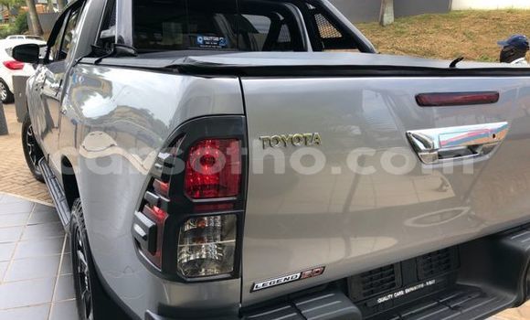 Buy Used Toyota Hilux Silver Car in Maseru in Maseru Buy Used Toyota Hilux Silver Car in Maseru in Maseru