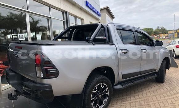 Buy Used Toyota Hilux Silver Car in Maseru in Maseru Buy Used Toyota Hilux Silver Car in Maseru in Maseru