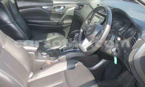 Buy Used Nissan X–Trail Silver Car in Maputsoe in Leribe Buy Used Nissan X–Trail Silver Car in Maputsoe in Leribe