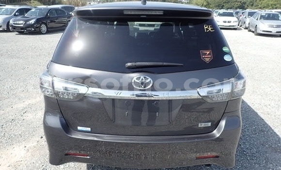 Sayi Na hannu Toyota Wish Silver Mota in Maputsoe a Leribe Sayi Na hannu Toyota Wish Silver Mota in Maputsoe a Leribe