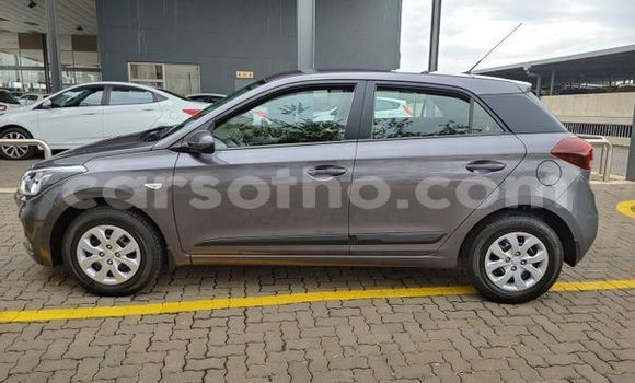 Buy Used Hyundai i20 Silver Car in Maseru in Maseru Buy Used Hyundai i20 Silver Car in Maseru in Maseru