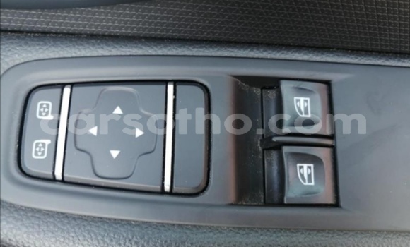 Buy Used Renault Clio Other Car in Butha–Buthe in Thaba-Tseka Buy Used Renault Clio Other Car in Butha–Buthe in Thaba-Tseka
